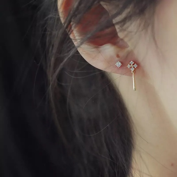 🌟Star diamond earrings gold plated on sterling silver studs - Picture 4 of 6